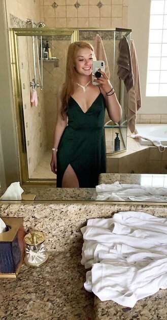 Ⓛⓔⓐⓚⓔⓓ - Alli N