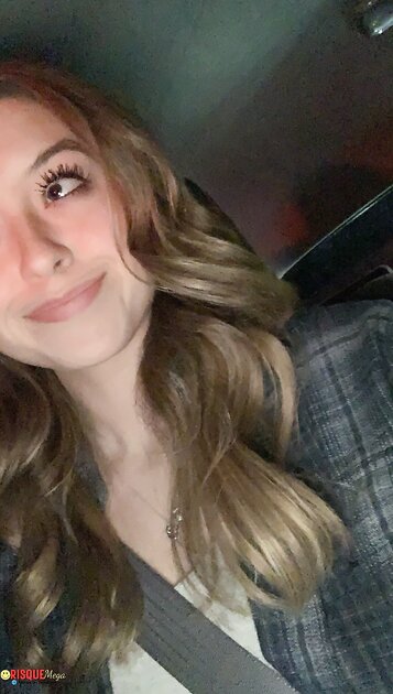 Ⓛⓔⓐⓚⓔⓓ - Alli N