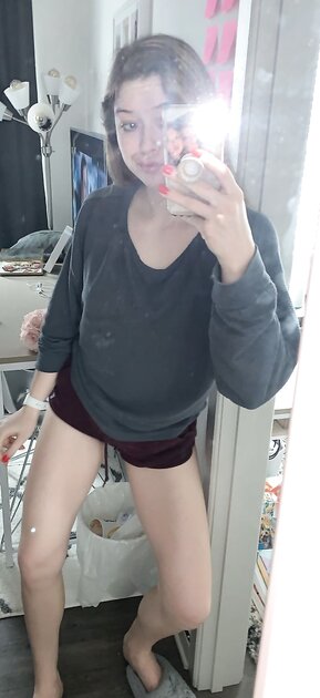 Ⓛⓔⓐⓚⓔⓓ - Alli N