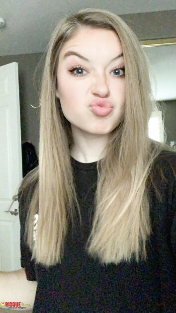 Ⓛⓔⓐⓚⓔⓓ - Alli N