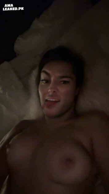 Ⓛⓔⓐⓚⓔⓓ - Sasha C