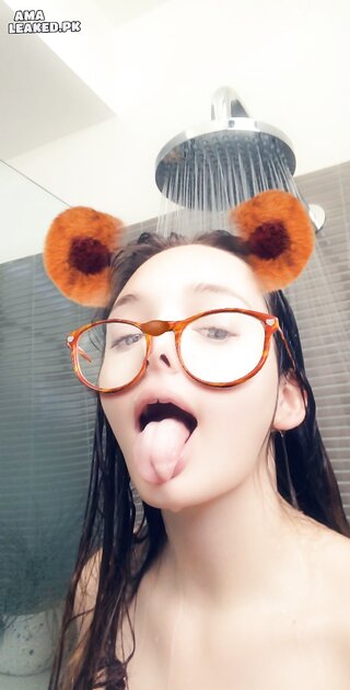 Ⓛⓔⓐⓚⓔⓓ - Sasha C