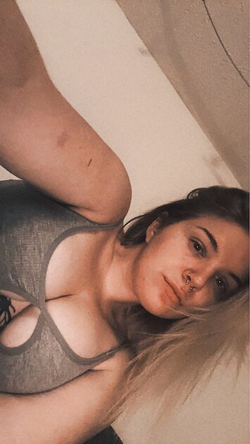Ⓛⓔⓐⓚⓔⓓ - Alena #2