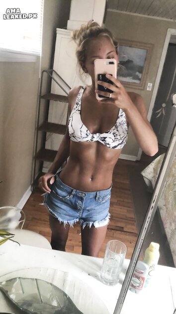 Ⓛⓔⓐⓚⓔⓓ - Rose H