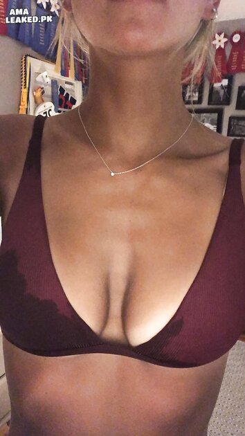 Ⓛⓔⓐⓚⓔⓓ - Rose H