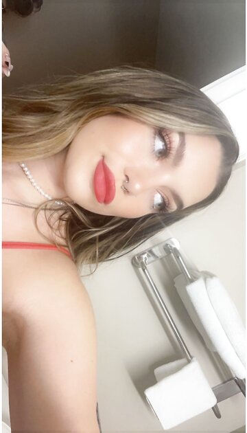 Ⓛⓔⓐⓚⓔⓓ - Taylor C