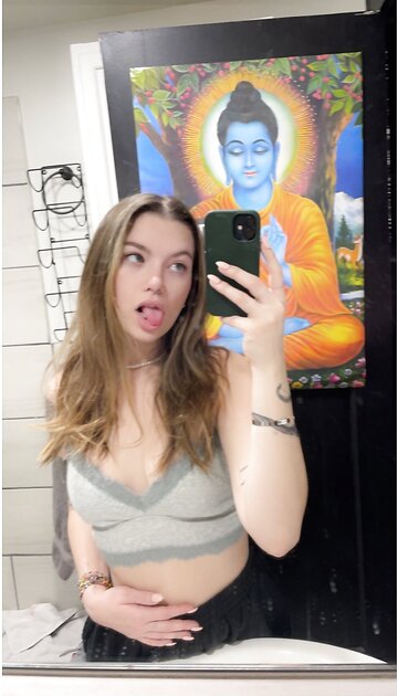 Ⓛⓔⓐⓚⓔⓓ - Taylor C