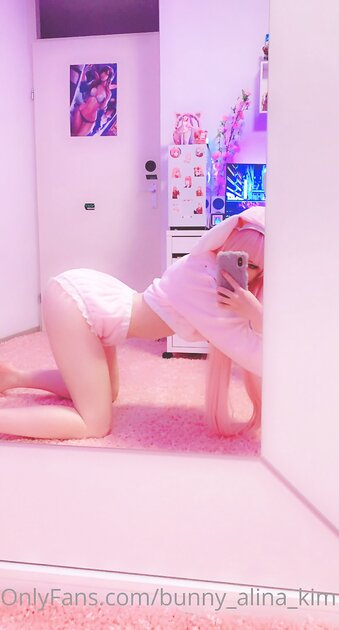 ᘿ-ᘜᓰᖇᒪ - ƅߎրրү_ạ▌ɨրạ_ᴷɨᘻ