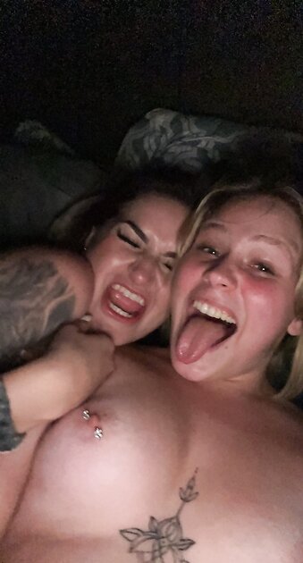Ⓛⓔⓐⓚⓔⓓ - Sarah C
