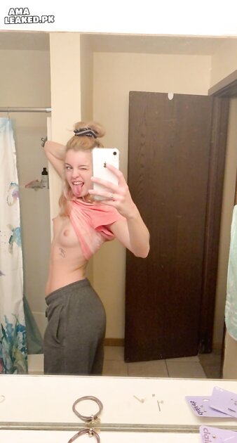Ⓛⓔⓐⓚⓔⓓ - Erica O