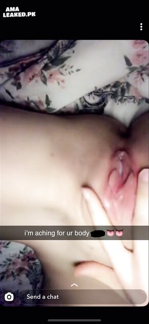 Ⓛⓔⓐⓚⓔⓓ - Emily O
