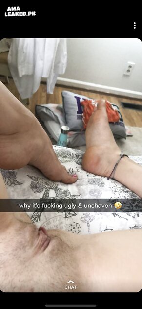 Ⓛⓔⓐⓚⓔⓓ - Emily O
