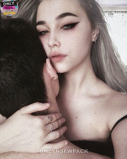 Ⓛⓔⓐⓚⓔⓓ - ПолинаPolina