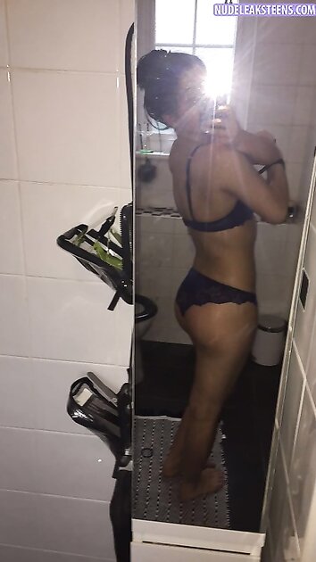 Ⓛⓔⓐⓚⓔⓓ - Erin R