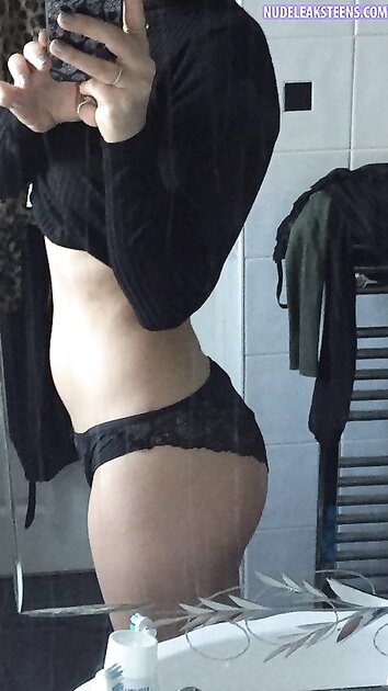 Ⓛⓔⓐⓚⓔⓓ - Erin R