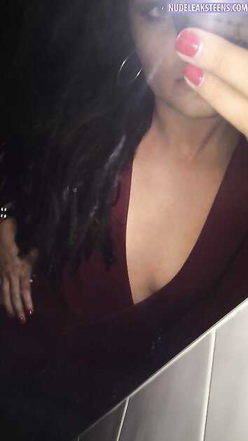 Ⓛⓔⓐⓚⓔⓓ - Erin R