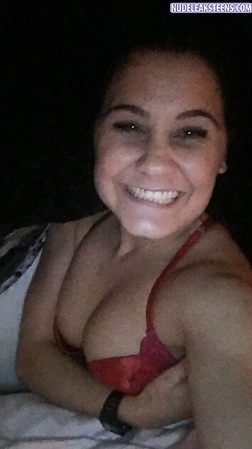 Ⓛⓔⓐⓚⓔⓓ - Erin R