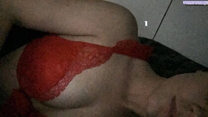 Ⓛⓔⓐⓚⓔⓓ - Erin R