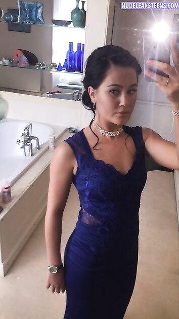 Ⓛⓔⓐⓚⓔⓓ - Erin R