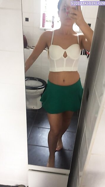 Ⓛⓔⓐⓚⓔⓓ - Erin R