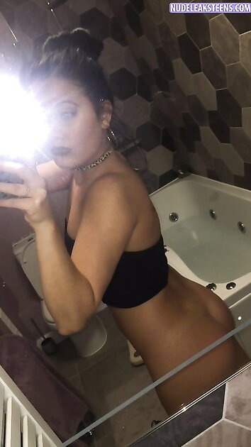 Ⓛⓔⓐⓚⓔⓓ - Erin R