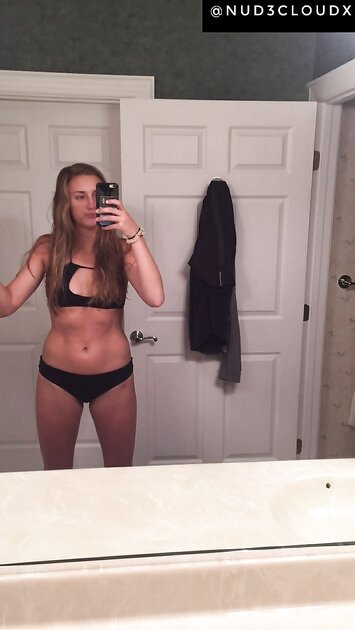 Ⓛⓔⓐⓚⓔⓓ - Katie H