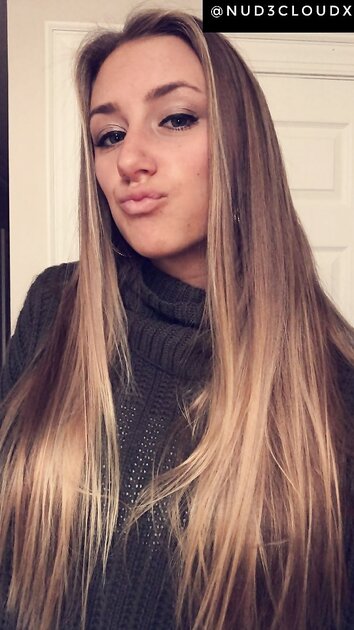 Ⓛⓔⓐⓚⓔⓓ - Katie H