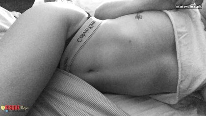 Ⓛⓔⓐⓚⓔⓓ - Olivia R