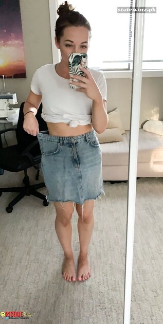 Ⓛⓔⓐⓚⓔⓓ - Olivia R