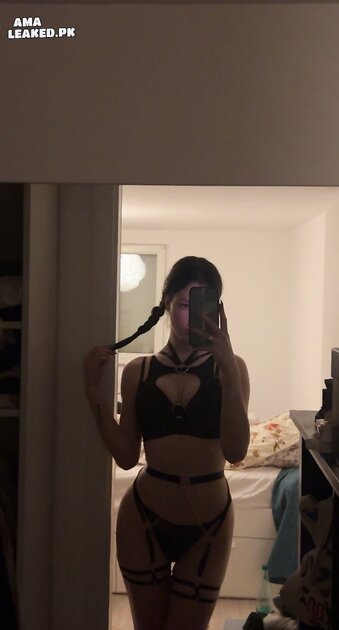 Ⓛⓔⓐⓚⓔⓓ - Maia V ????????