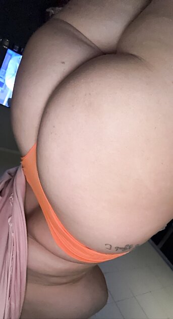 Ⓛⓔⓐⓚⓔⓓ - Ashlyn