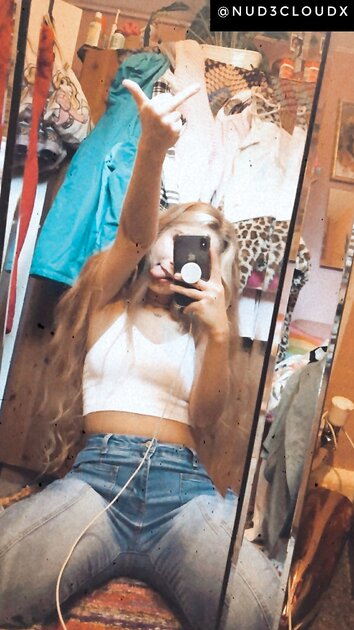 Ⓛⓔⓐⓚⓔⓓ - Madeline F