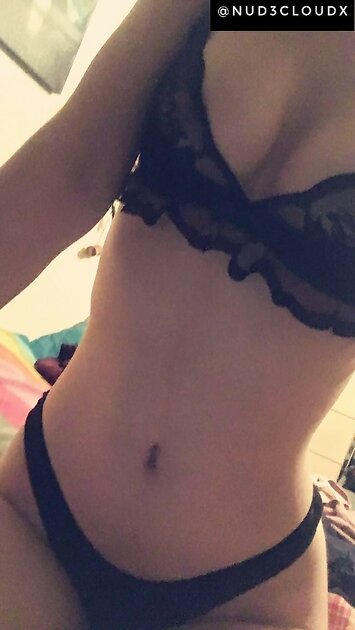 Ⓛⓔⓐⓚⓔⓓ - Madeline F