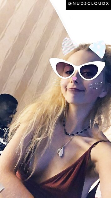 Ⓛⓔⓐⓚⓔⓓ - Madeline F