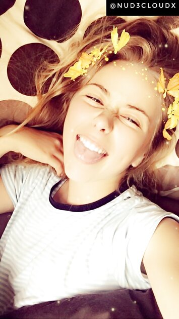 Ⓛⓔⓐⓚⓔⓓ - Madeline F