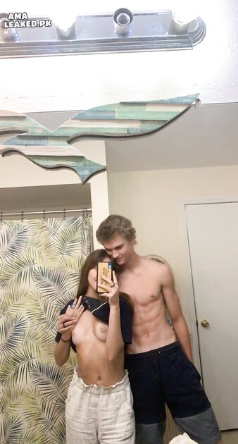 Ⓛⓔⓐⓚⓔⓓ - Maya L