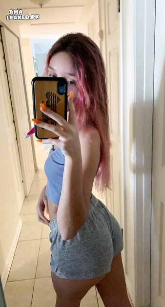 Ⓛⓔⓐⓚⓔⓓ - Maya L