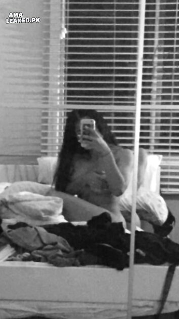 Ⓛⓔⓐⓚⓔⓓ - Lily A