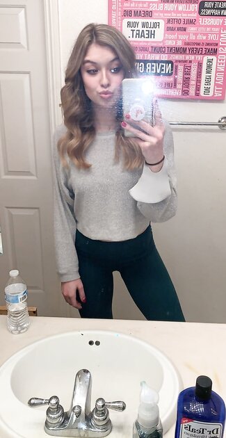 Ⓛⓔⓐⓚⓔⓓ - Alli N #2
