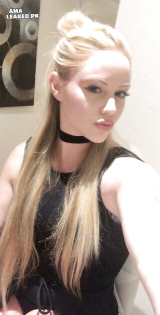 Ⓛⓔⓐⓚⓔⓓ - Kelly M