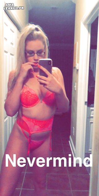 Ⓛⓔⓐⓚⓔⓓ - Kelly M