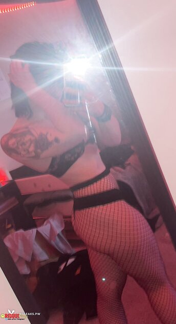 Ⓛⓔⓐⓚⓔⓓ - Gwen