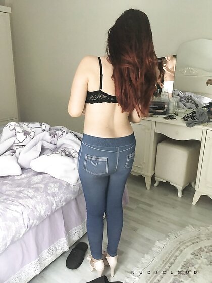 Ⓛⓔⓐⓚⓔⓓ - Eda