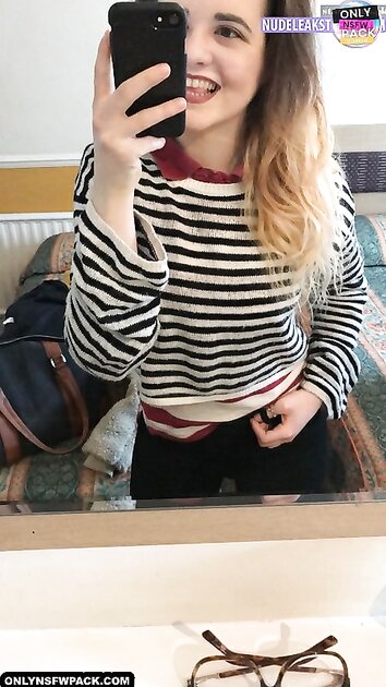 Ⓛⓔⓐⓚⓔⓓ - Gemma C