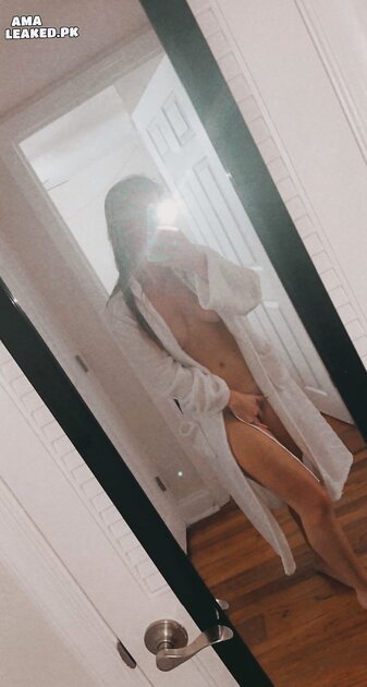 Ⓛⓔⓐⓚⓔⓓ - Samantha H