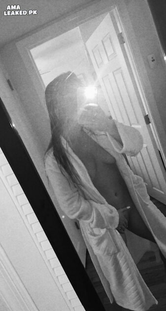 Ⓛⓔⓐⓚⓔⓓ - Samantha H