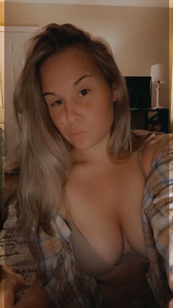 Ⓛⓔⓐⓚⓔⓓ - Maci B