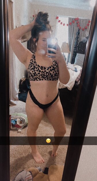Ⓛⓔⓐⓚⓔⓓ - Maci B