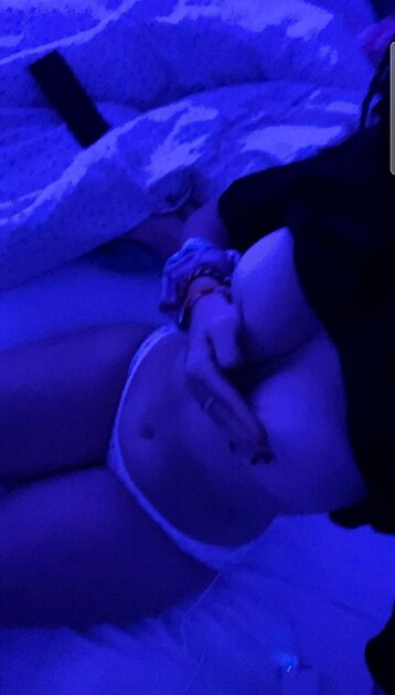 Ⓛⓔⓐⓚⓔⓓ - Melodia R