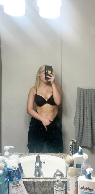 Ⓛⓔⓐⓚⓔⓓ - Haleigh F